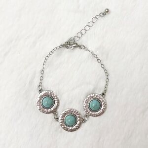 5/$25 🩷 Handmade Silver-Tone Bracelet with Turquoise Accents